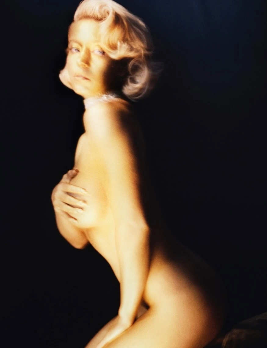 Sydney Sweeney and the gold paint: When the body becomes fashion