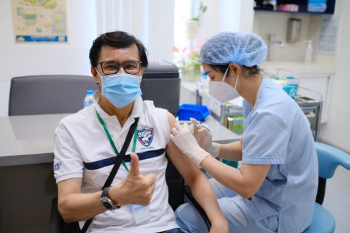 Bệnh viện FV bắt đầu chiến dịch tiêm vắc-xin ngừa Covid-19 cho gần 5.000 công dân Pháp và thân nhân tại miền nam Việt Nam