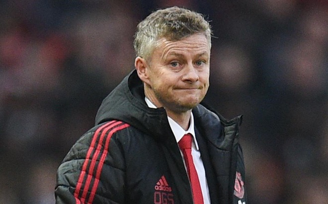 BLĐ họp bất thường, MU sa thải HLV Solskjaer?