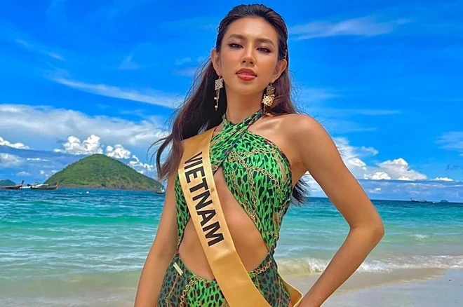 Thùy Tiên chụp áo tắm tại Hoa hậu Hòa bình