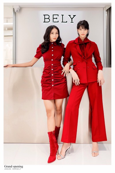 Người mẫu Heidi Le và người mẫu Mộng Thường