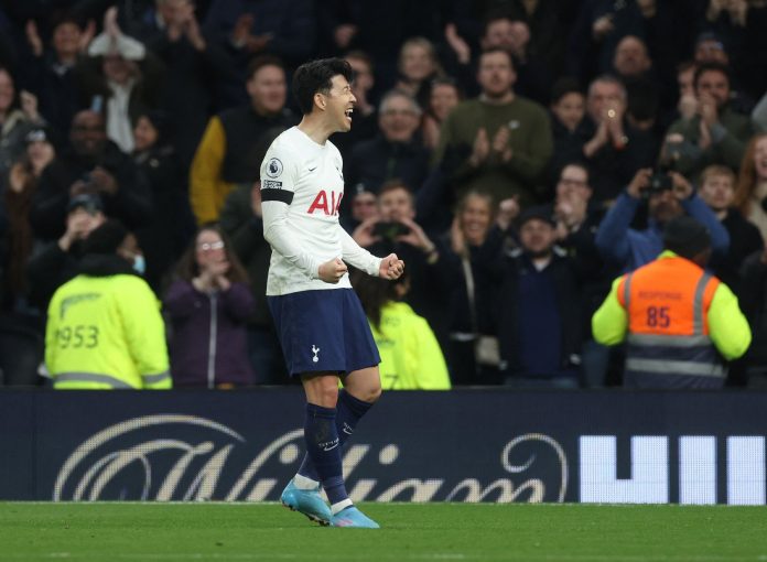 Tottenham thắng đậm, đẩy MU lún sâu vào khủng hoảng
