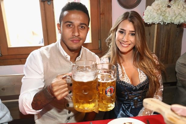 các nàng WAGs , Liverpool, Real Madrid, Liverpool vs Real Madrid