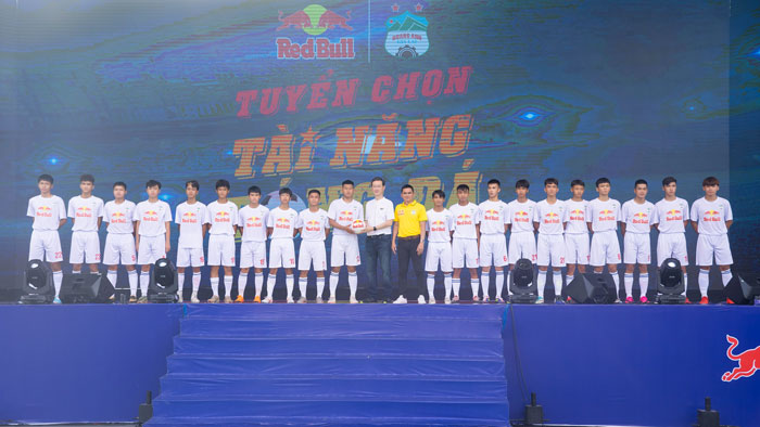 tài năng bóng đá