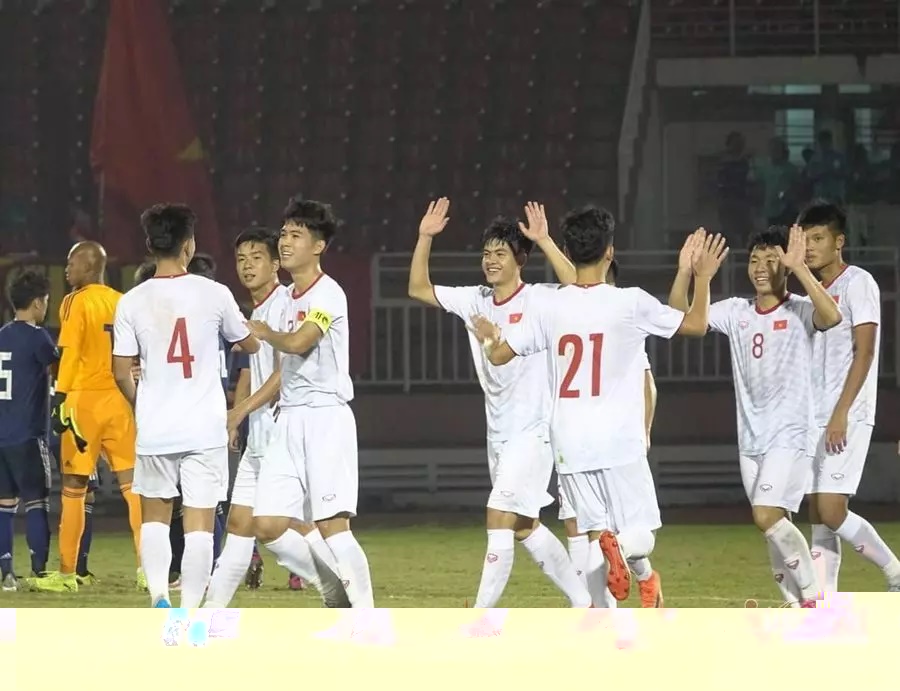 Lịch thi đấu bóng đá hôm nay 4/4: Chờ U19 Việt Nam chiến thắng