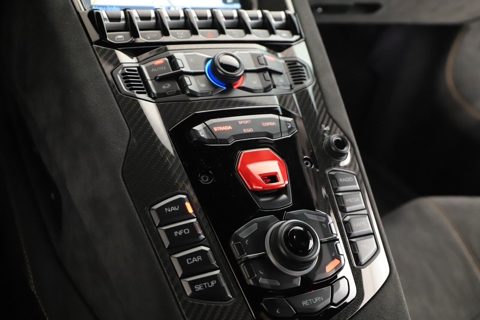 Lamborghini Aventador Ultimae màu hồng, xe Lamborghini, siêu xe
