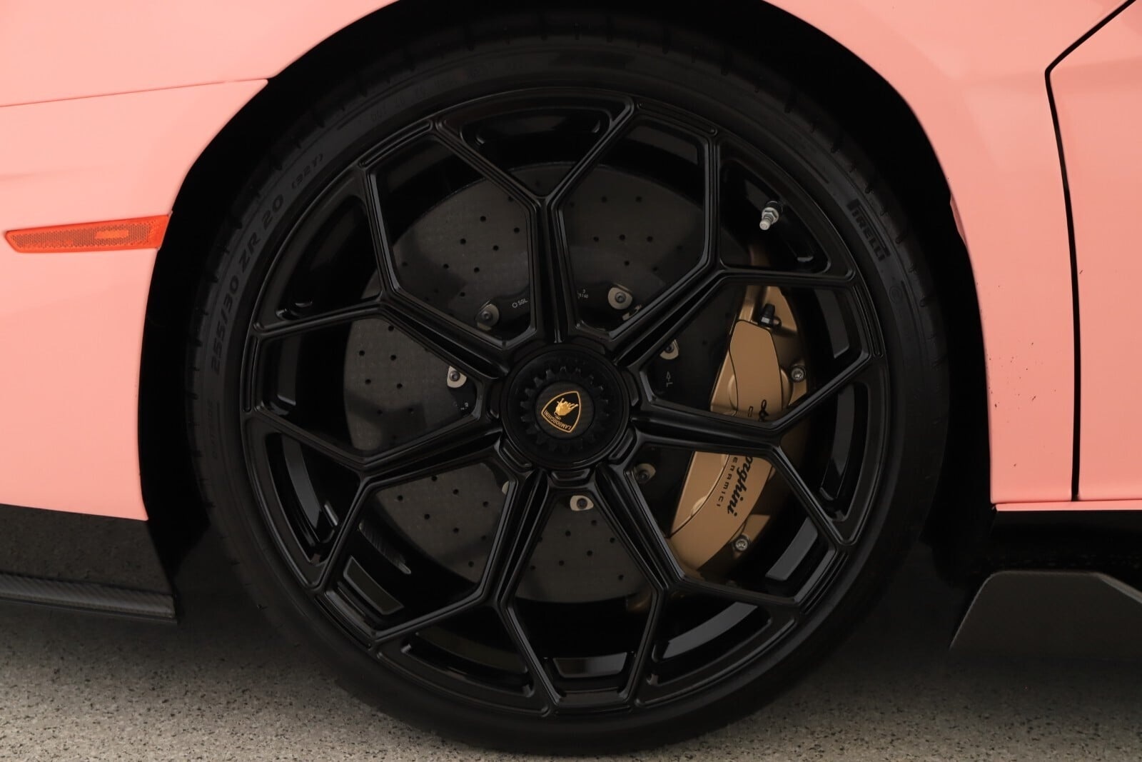 Lamborghini Aventador Ultimae màu hồng, xe Lamborghini, siêu xe