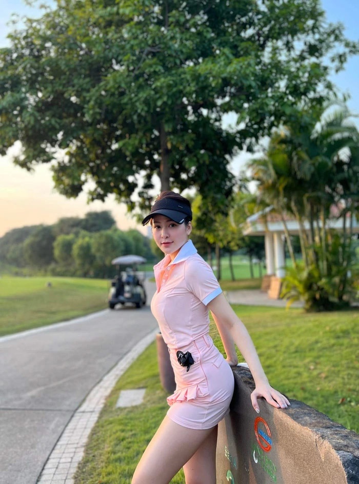 Hot girl Trâm Anh, Trâm anh, hot girl, golf, golfer