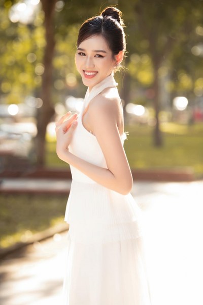 Hoa hậu Đỗ Thị Hà 