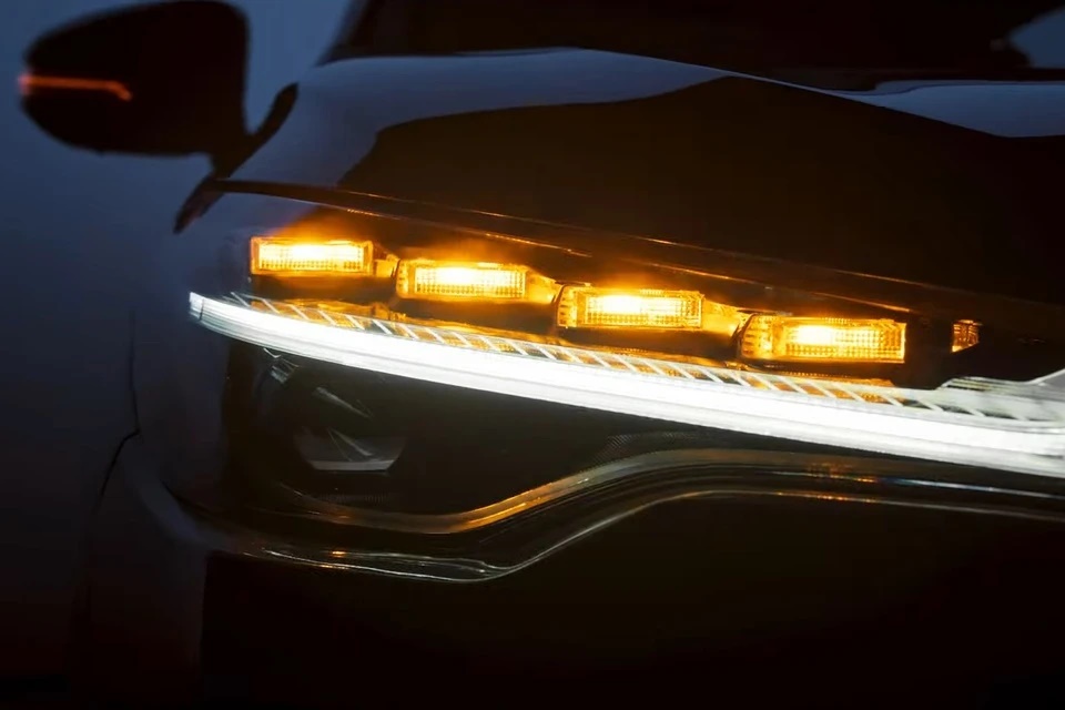Toyota Corolla Cross 2024, Nâng cấp, Đông Nam Á, Lột xác, Thiết kế mới, Đèn pha LED, Đèn xi-nhan tuần tự