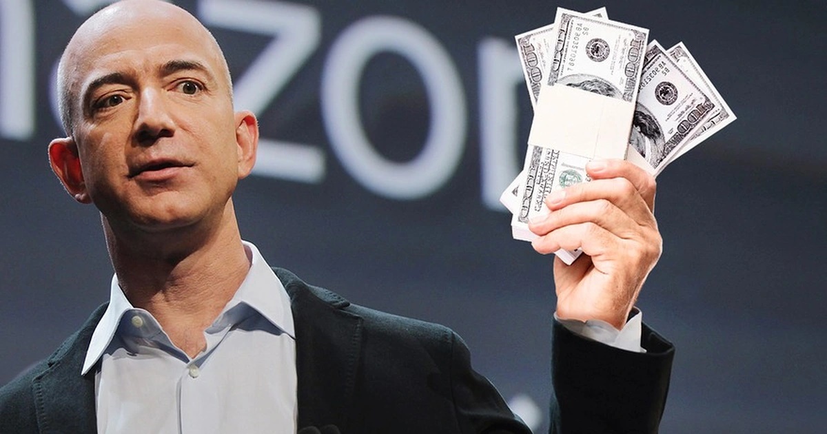 Jeff Bezos, Bán cổ phiếu Amazon, 2 tỷ USD
