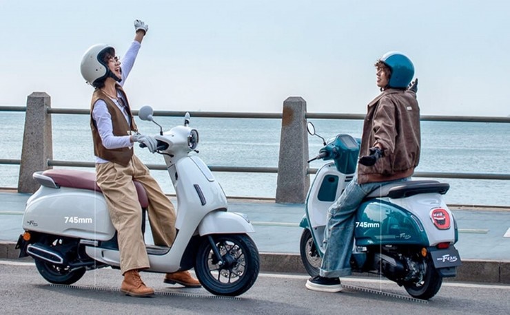Honda NWF 125, Vespa, Xe tay ga
