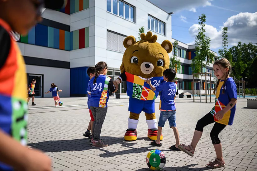 Hình nền linh vật Euro 2024