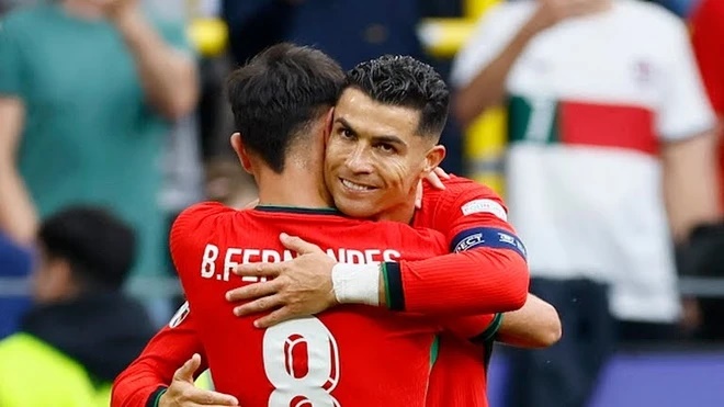 Bruno Fernandes, Ronaldo, kiến tạo