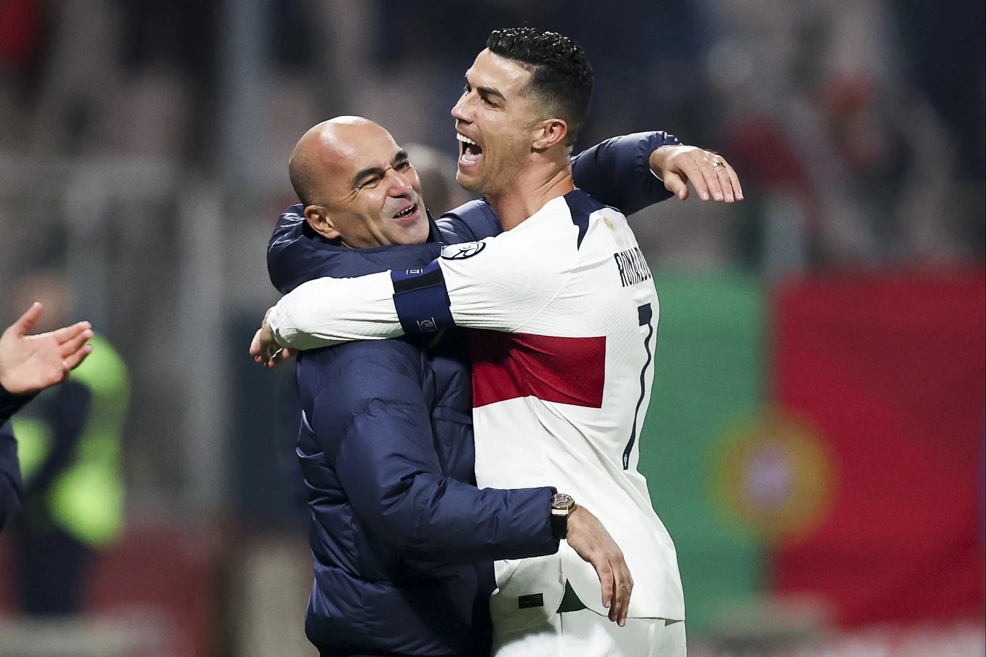 Ronaldo đá chính, HLV Martinez