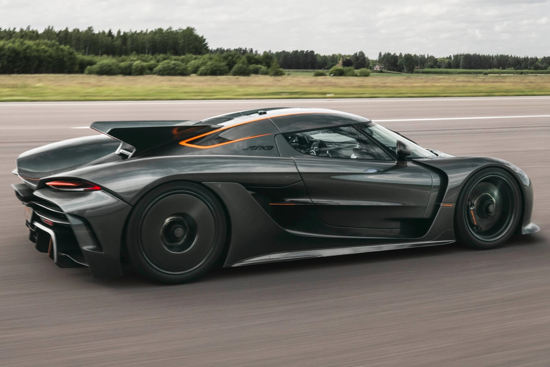 Koenigsegg Jesko Absolut, Kỷ lục tăng tốc