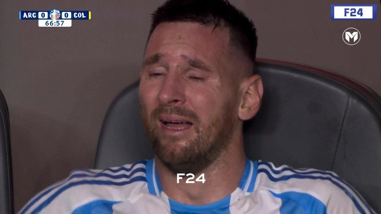 Messi rơi lệ, Messi khóc