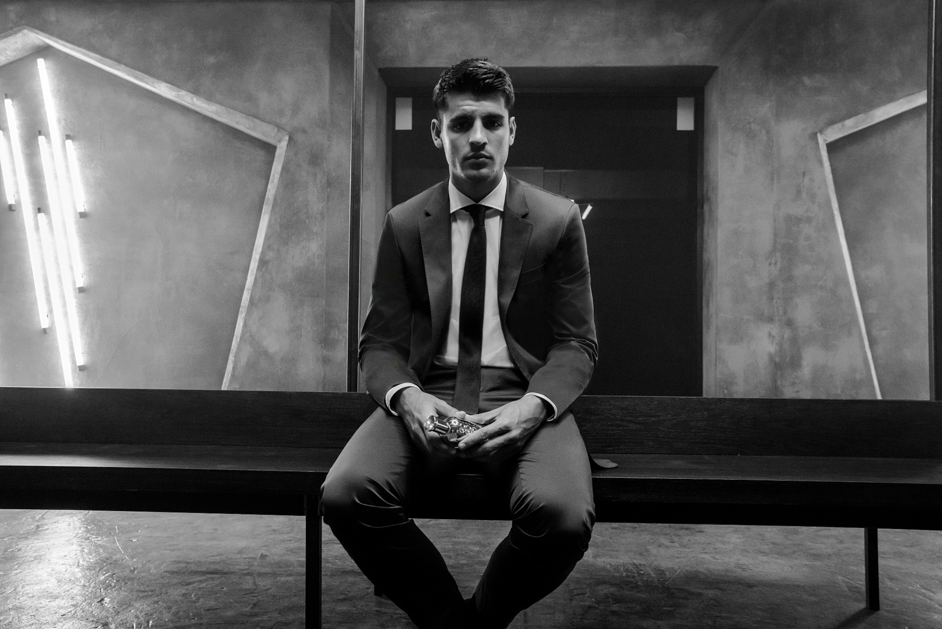 Morata gia nhập AC Milan, AC Milan chiêu mộ Morara