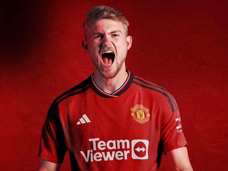 De Ligt đến MU, De Ligt gia nhập MU