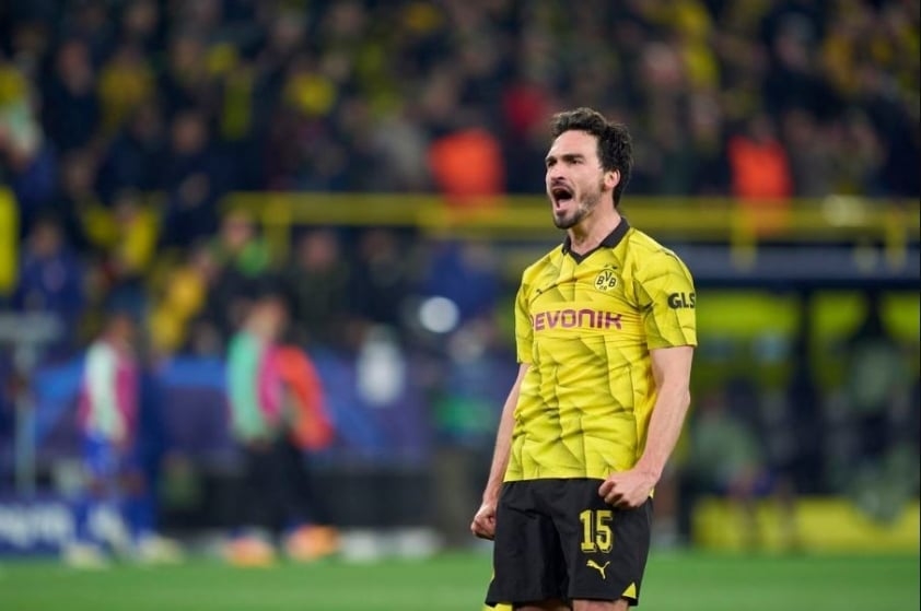 Real mua Hummels, Hummels đến Real