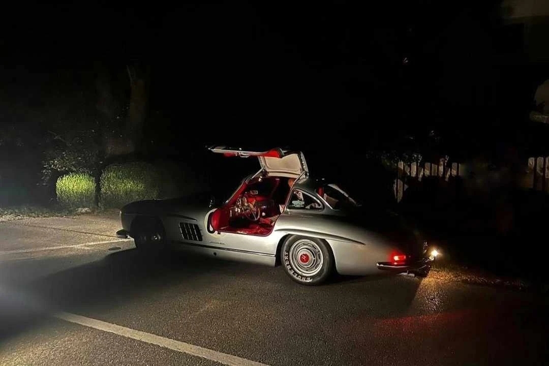  Huyền thoại Mercedes-Benz 300 SL sắp cập bến Việt Nam?