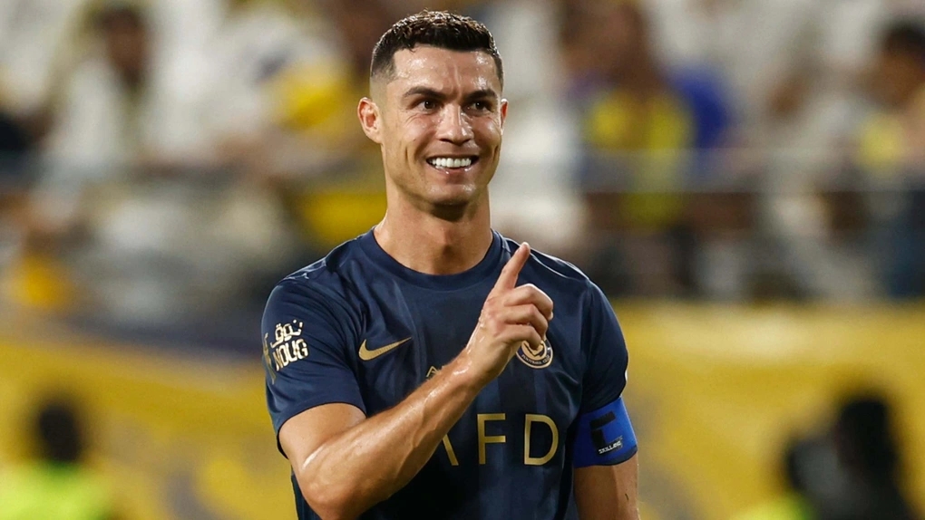 Ronaldo, 1 tỷ người theo dõi, mạng xã hội