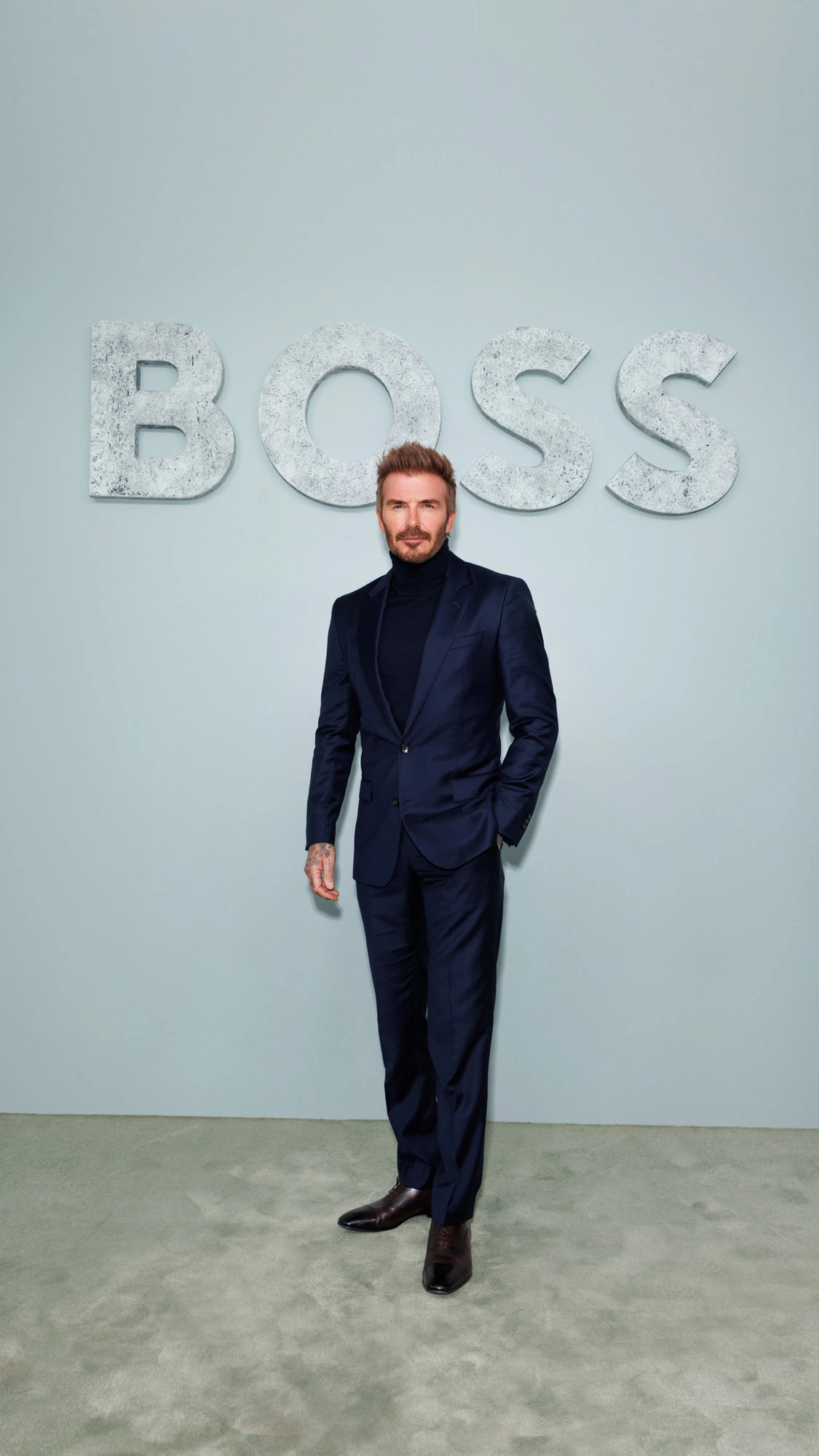 David Beckham xuất hiện đầy lịch lãm bên cạnh Anna Wintour