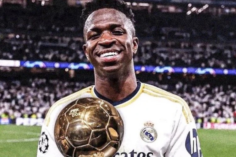 Vinicius, Quả bóng vàng