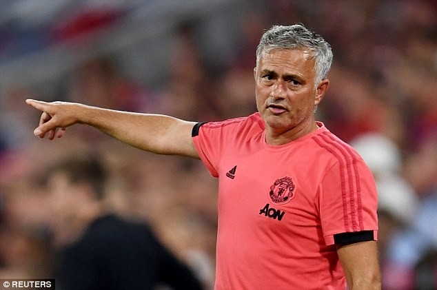 Mourinho đến MU sớm, Quỷ đỏ, Mourinho