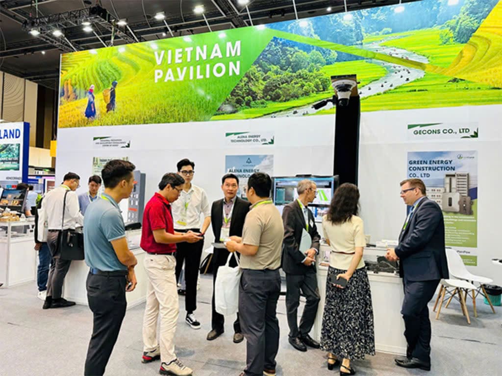 Các giải pháp của Alena Energy thu hút đông đảo lượt tham quan tại GEFE 2024.