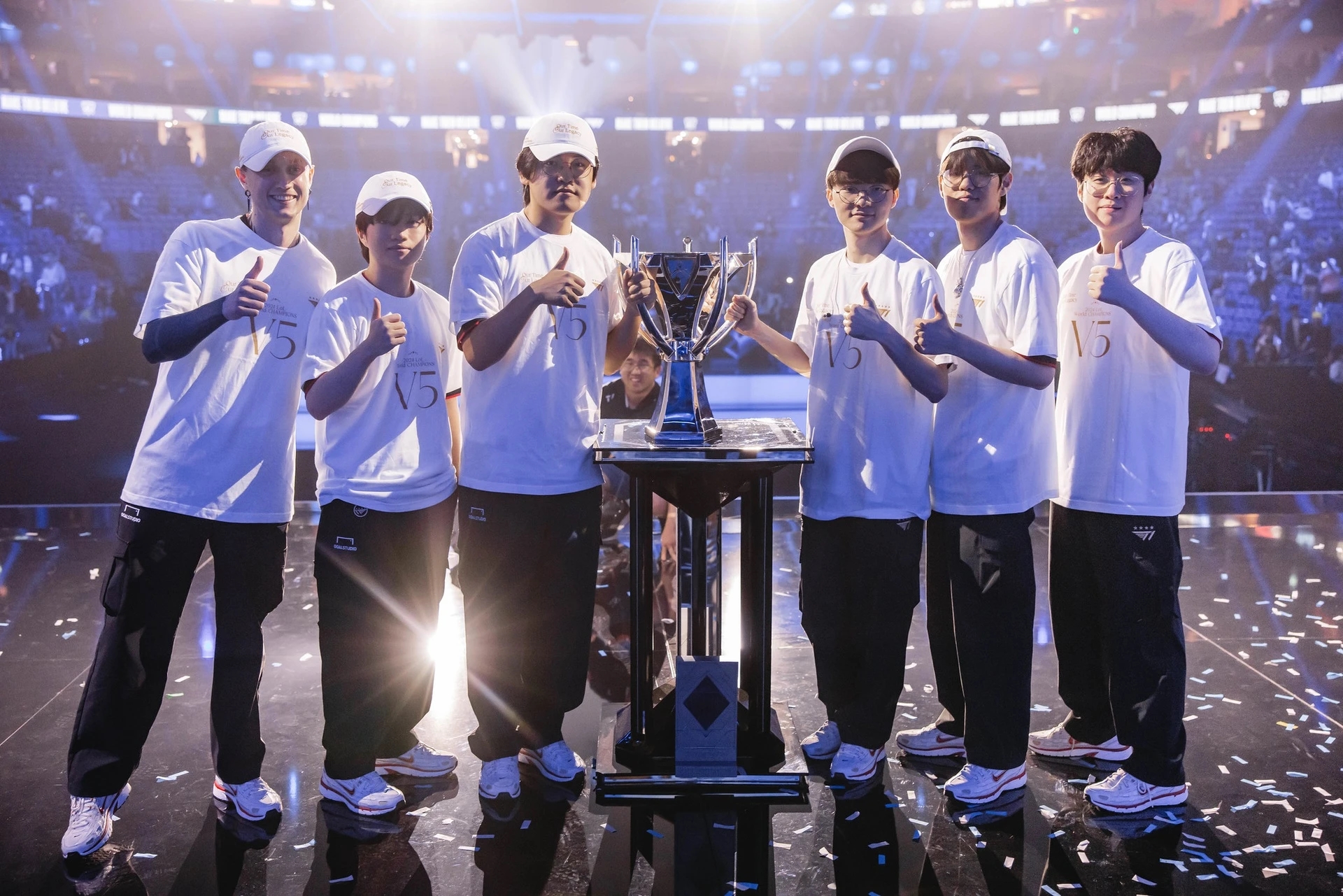 Faker, T1, Liên Minh Huyền Thoại, Vô địch thế giới