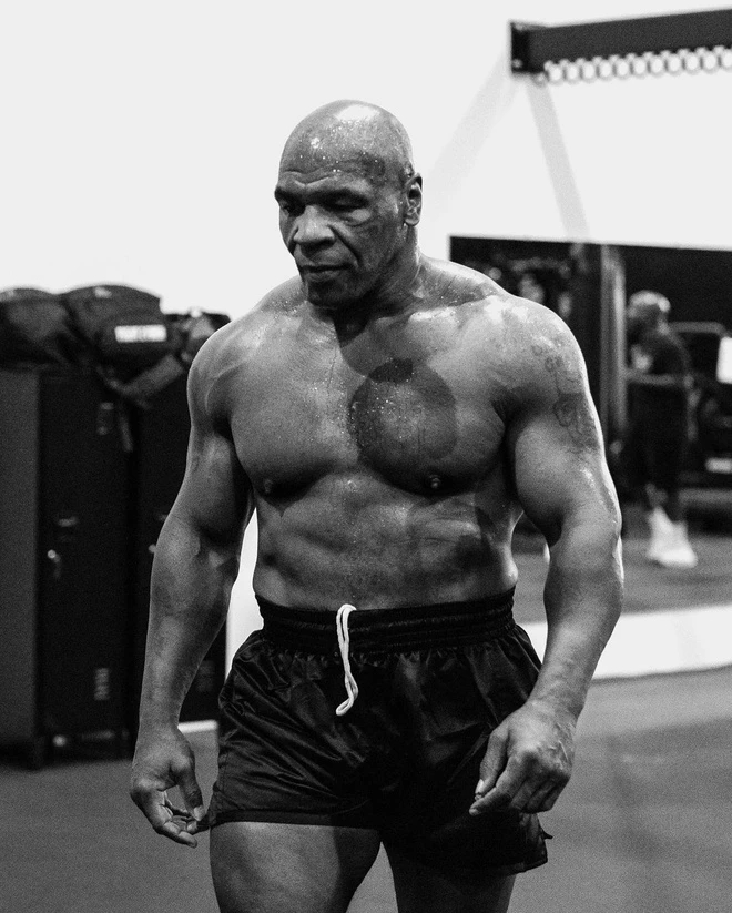 Cơ bắp Mike Tyson