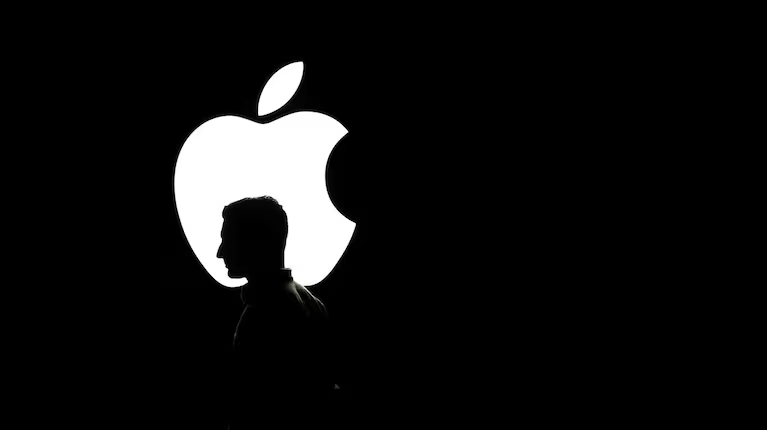 Apple bị kiện vì theo dõi nhân viên, Apple theo dõi nhân viên trái phép