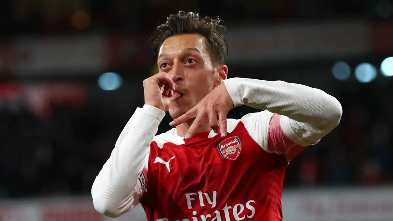 Ozil hối hận khi rời Real, Ozil gia nhập Arsenal là sai lầm