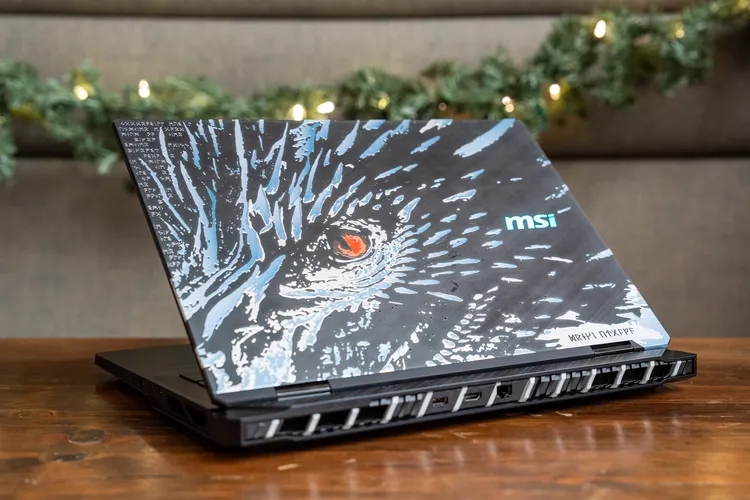 MSI Titan 18 HX Dragon Edition, Laptop chơi game MSI, Laptop với GPU Nvidia RTX 5090