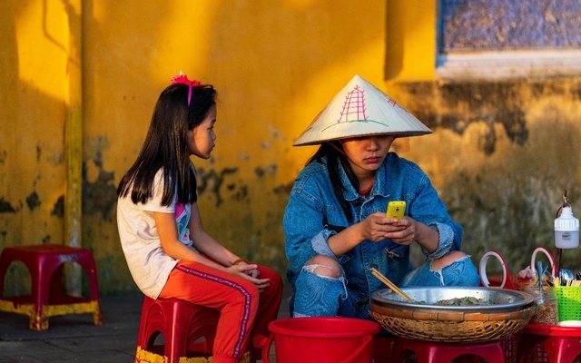 Không mong chờ Tết, Tết Nguyên Đán buồn, Người già cô đơn ngày Tết, Nỗi nhớ quê ngày Tết, Tết của người lao động xa quê