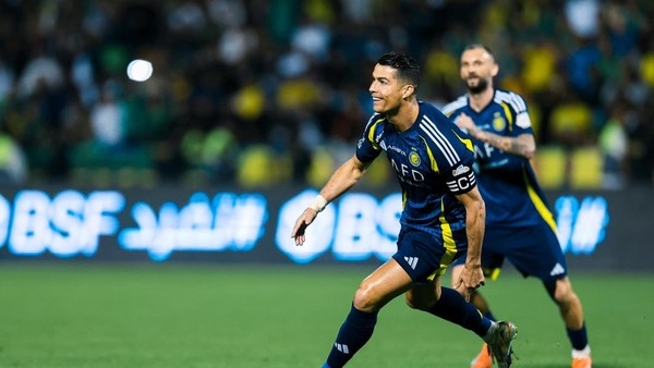 Kết quả Al Khaleej - Al Nassr, Ronaldo bừng sáng, Ronaldo ghi cú đúp, Al Khaleej gặp khó, Al Nassr thắng Al Khaleej