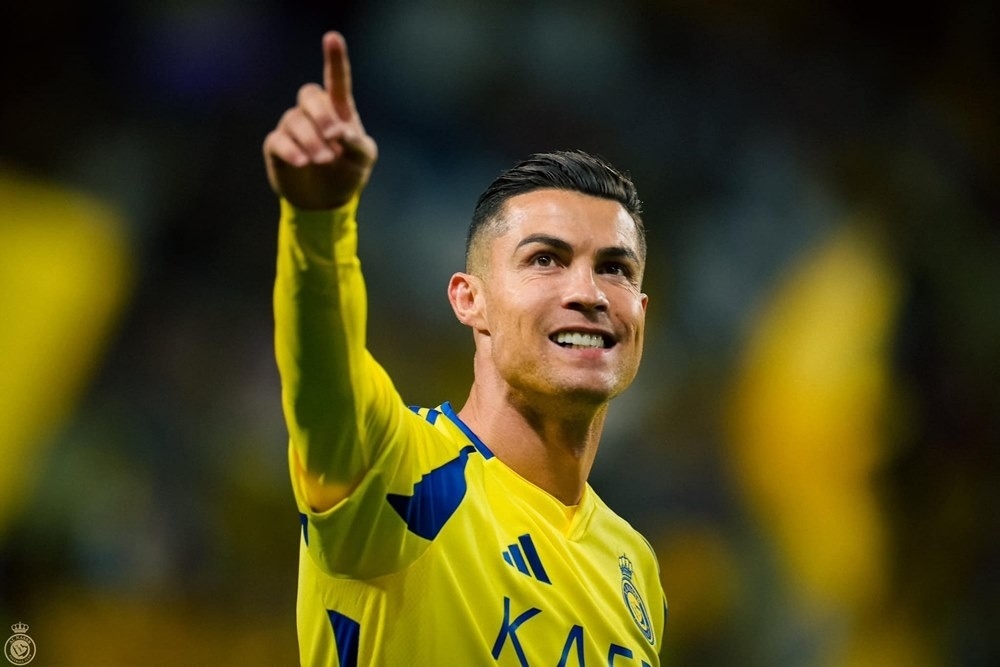 Cristiano Ronaldo 40 tuổi, Sinh nhật Ronaldo, CR7 sinh nhật 2024, Kỷ lục Cristiano Ronaldo, Thành tích của CR7