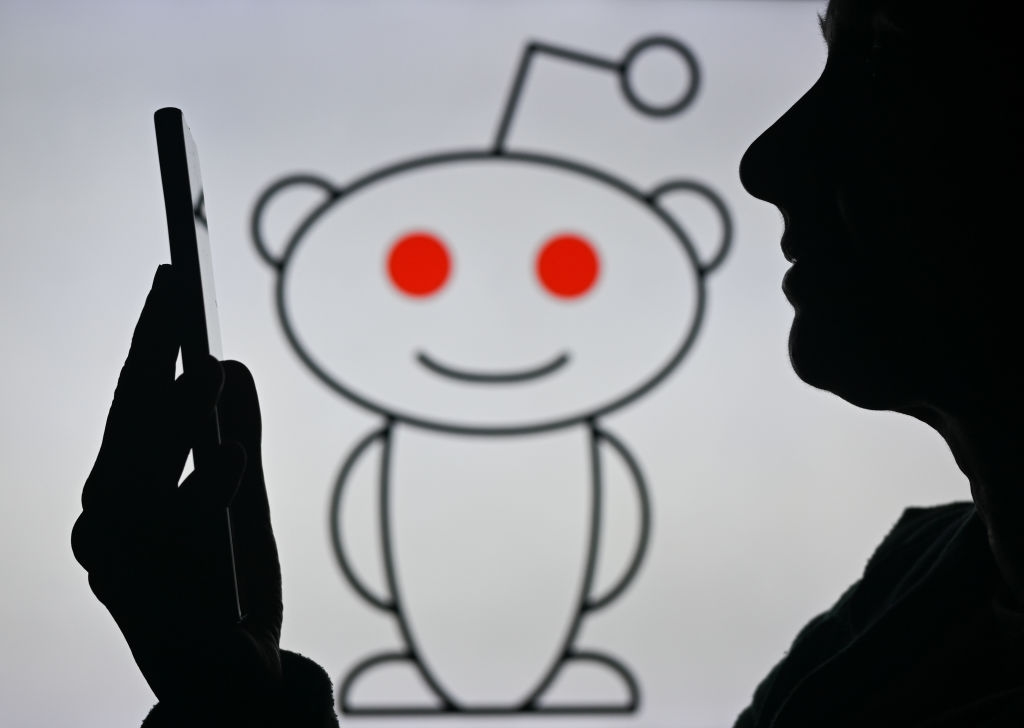 Reddit trả phí, Subreddit trả phí, Reddit Premium, Cộng đồng subreddit trả phí, Reddit kiếm tiền