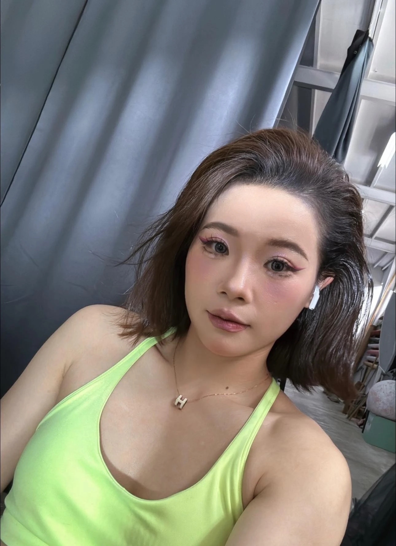 Bạn trai Nguyễn Thùy Linh, Nguyễn Thùy Linh công khai bạn trai, Người yêu Nguyễn Thùy Linh lần đầu lộ diện