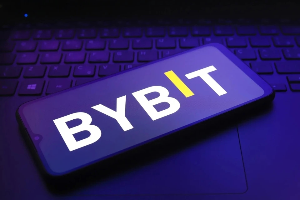 Bybit bị hack, Sàn Bybit rút ròng, Tiền mã hóa bị đánh cắp, Vụ hack tiền số lớn nhất, Bybit mất 1,5 tỷ USD, Rút tiền khỏi Bybit