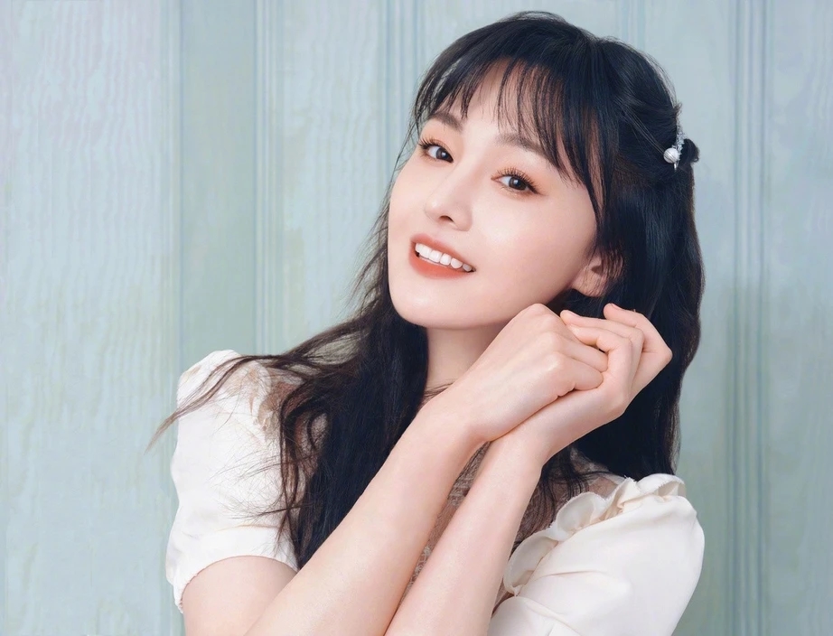 Trịnh Sảng, Trịnh Sảng hẹn hò đại gia, Trịnh Sảng cặp kè đại gia lừa đảo, Diệp Diên Vỹ, Trịnh Sảng phủ nhận tin đồn