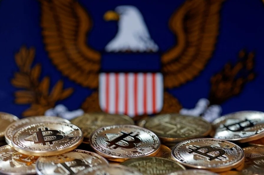 Trump và Musk đến Fort Knox, Donald Trump Bitcoin Superpower, Mỹ định giá lại vàng 2025, Trump thay đổi giá vàng, Kho dự trữ Bitcoin chiến lược