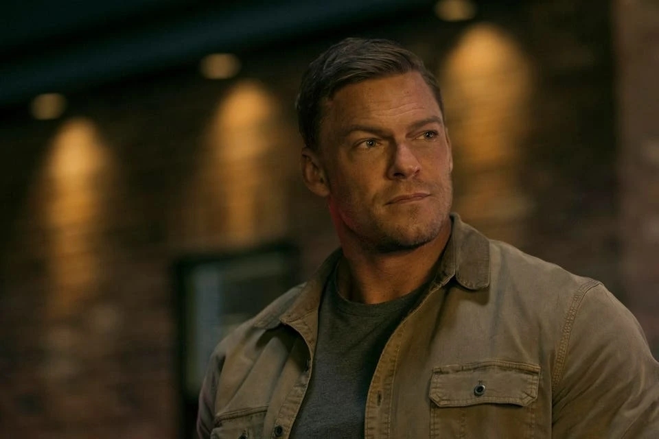 Reacher mùa 3, Reacher phần 3 kịch tính, Jack Reacher trở lại, Reacher 3 nội dung, Alan Ritchson Reacher, Reacher đấu trí và hành động