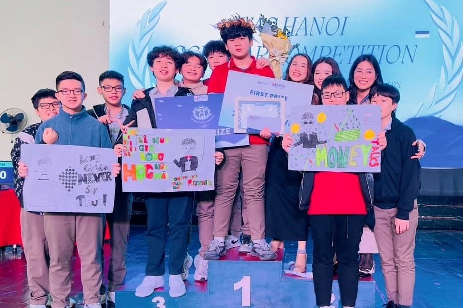 Gia Long IELTS 9.0, Thiếu niên đạt IELTS tuyệt đối, Học sinh lớp 8 thi IELTS, Học sinh Việt đạt IELTS 9.0, Học tiếng Anh từ YouTube