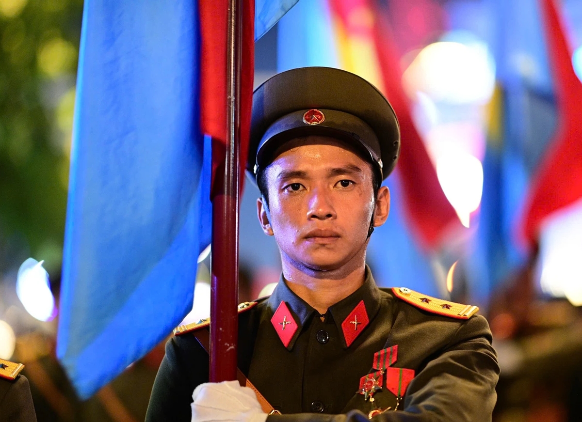 Lê Hoàng Hiệp, Chiến sĩ điển trai, Diễu binh 30/4, Ngày Giải phóng miền Nam, Khối sĩ quan 5 cánh quân, Sư đoàn 9