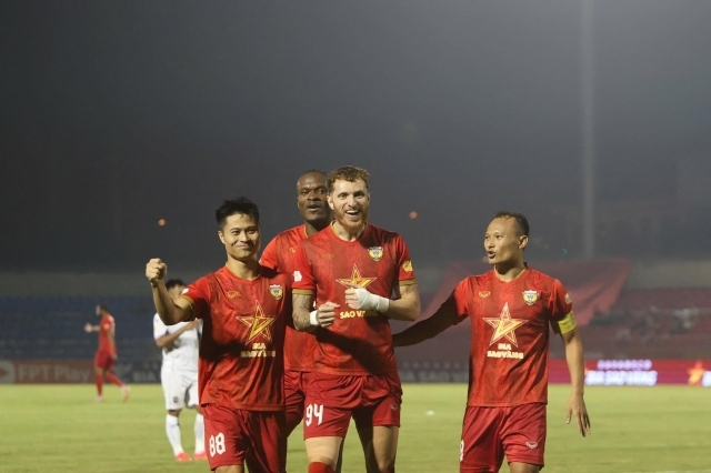 Hà Tĩnh vs Bình Dương, V-League 2024/25, kết quả bóng đá, Geovane, Trọng Hoàng, Đức Chinh, Janclesio thẻ đỏ