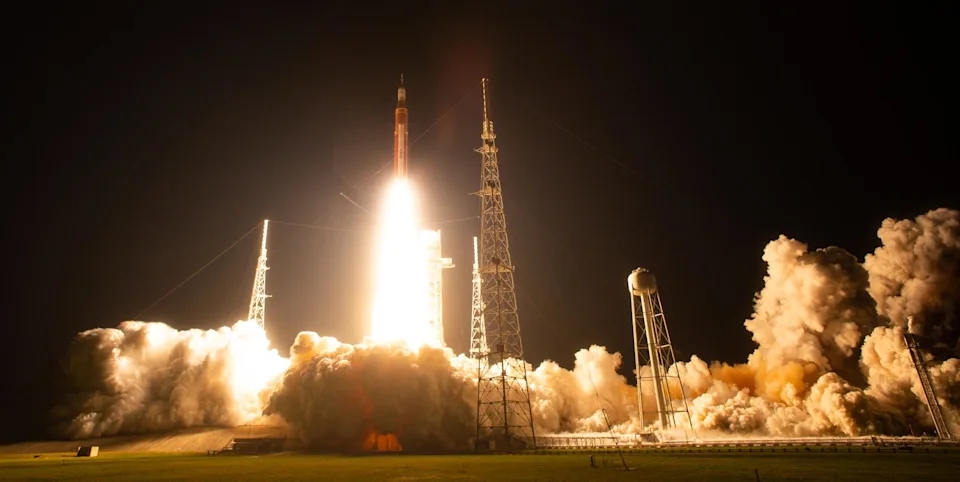  ngân sách NASA 2026, huỷ dự án Gateway, Trump cắt NASA, SLS, Orion, thám hiểm không gian, Elon Musk, SpaceX, NASA Gateway