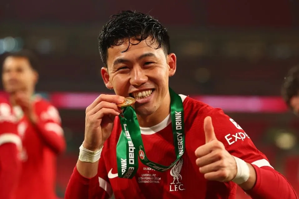 Wataru Endo, Liverpool, Premier League 2024/25, chuyển nhượng Liverpool, bóng đá Nhật Bản