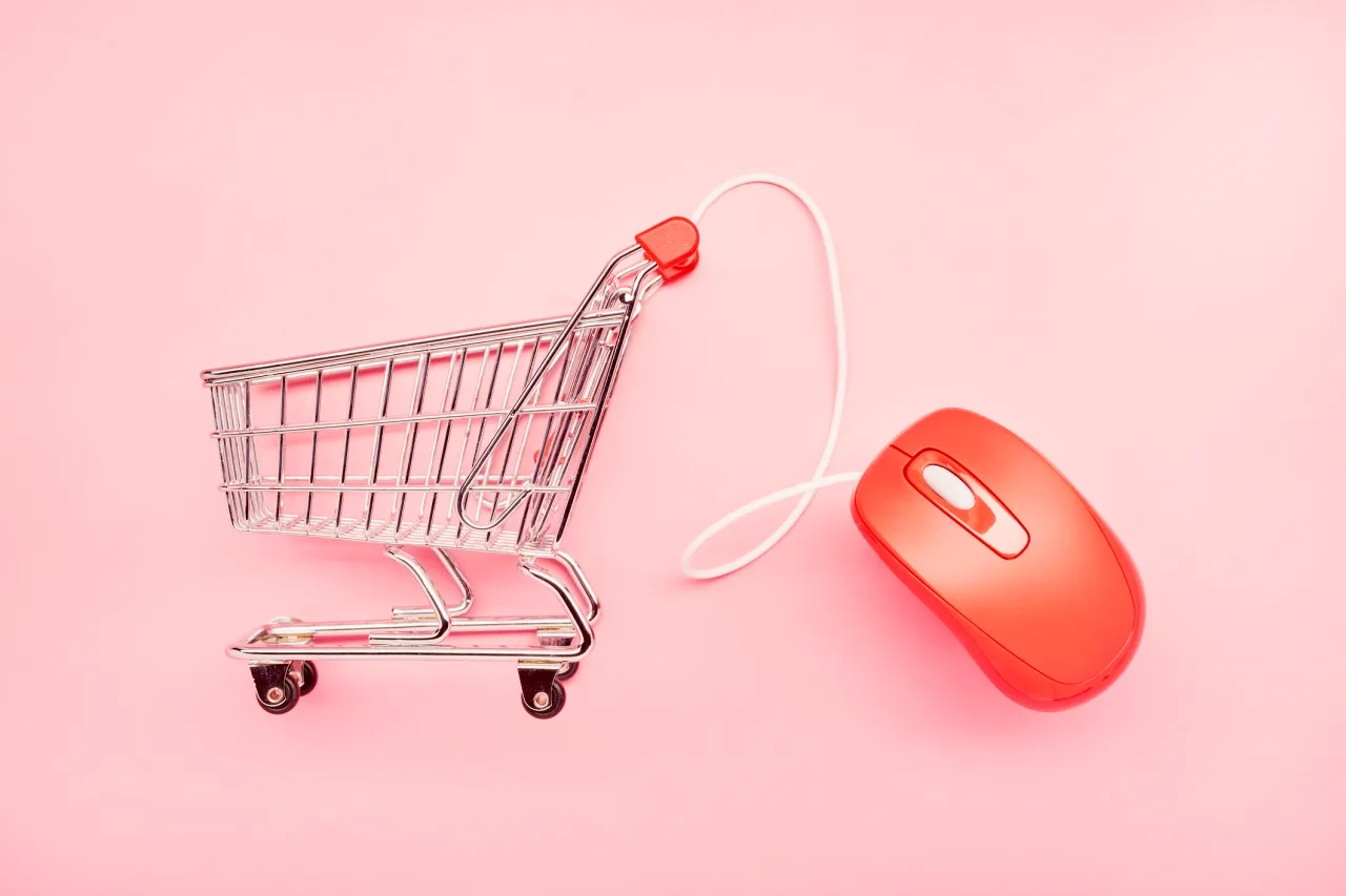 eBay, Etsy, thuế quan Mỹ, hàng secondhand, thương mại điện tử, tổng giá trị hàng hóa, chiến lược nội địa hóa
